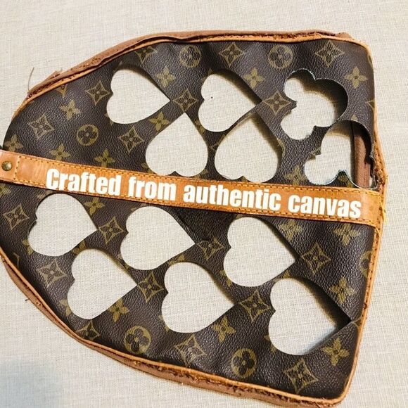 HEART CHARM DIRTY WHITE - Picture 3 of 4